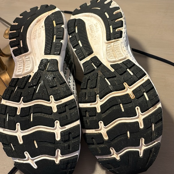 Brooks Ghost 13 sneakers USED. - Picture 8 of 8